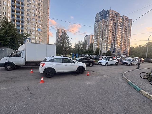 Иномарка сбила ребенка на велосипеде в Нижнем Новгороде