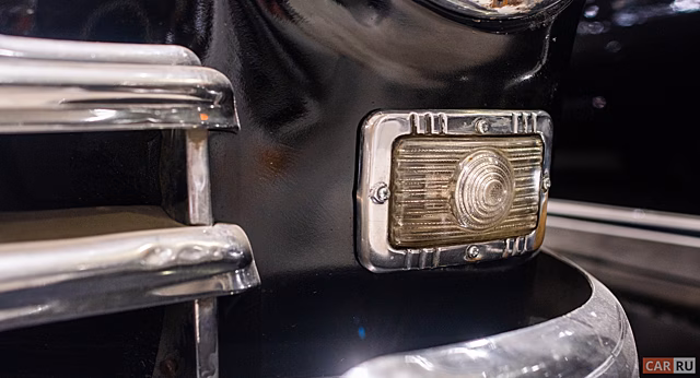 Ford Model Y — автомобиль для рынка Великобритании из 1930 годов