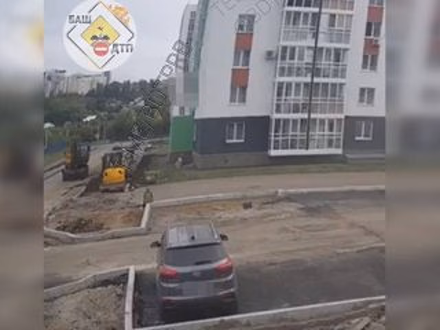 В Уфе женщина погибла после падения на козырек многоэтажки