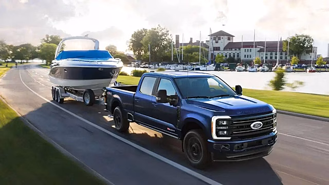 Ford запатентовал складную сцепку для пикапов