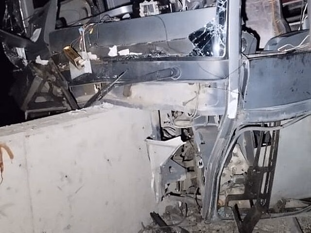 В Саратове при столкновении автобуса с троллейбусом пострадали два человека
