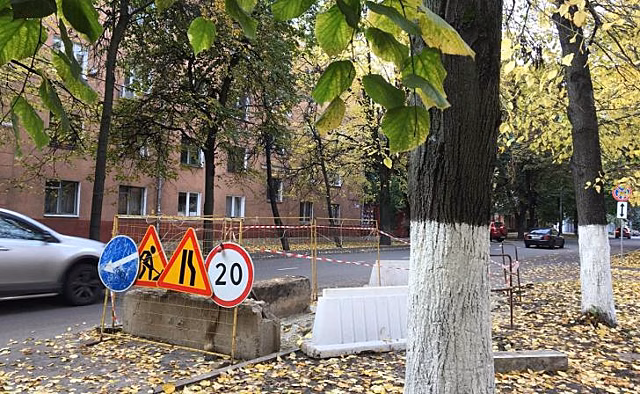 В Курске реконструкция трубопровода на ул.Энгельса завершится к 30 сентября