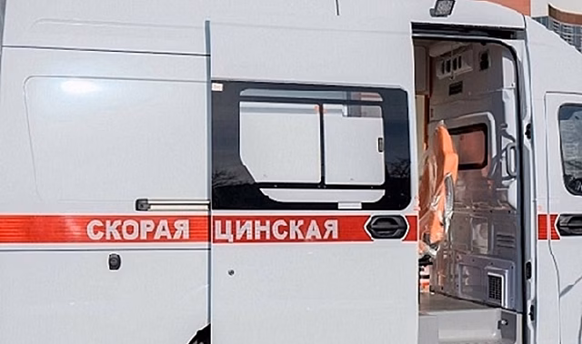 Под Волгоградом водитель мопеда пострадал при столкновении с ограждением