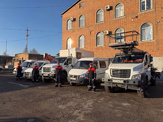 Автопарк таганрогских энергетиков пополнился пятью спецмашинами