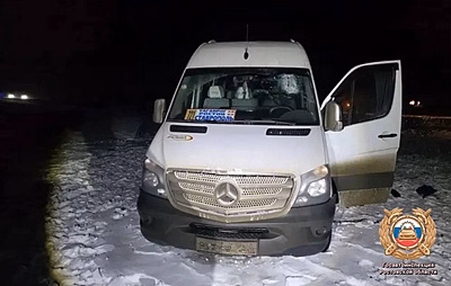 В Ростовской области водитель автобуса погиб от удара куском льда в стекло