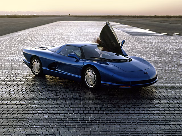 Конкурент Lamborghini с роторным мотором: каким мог стать Chevrolet Corvette в 70-х – 80-х
