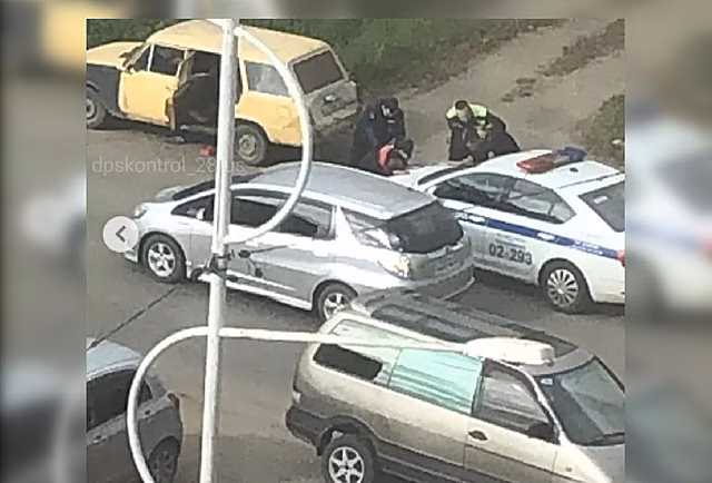 В Благовещенске сотрудники ДПС устроили погоню за пьяными нарушителями