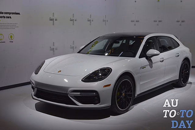 Универсал Porsche Panamera Turbo S E-Hybrid Sport Turismo готовится конкурировать с мировыми флагманами