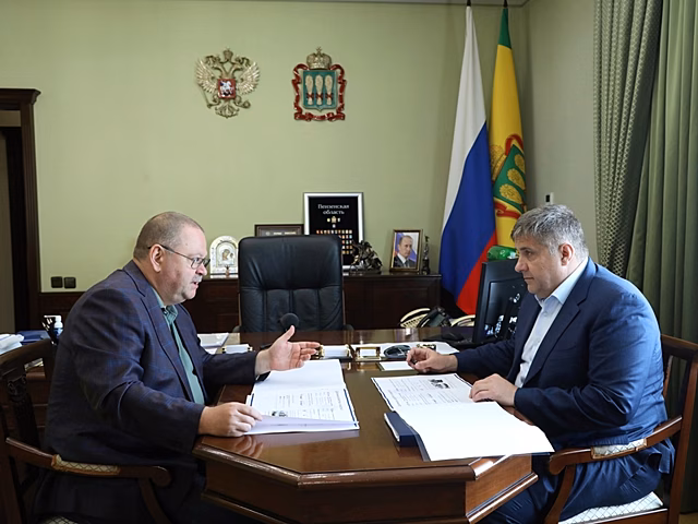Мельниченко и Новиков обсудили успехи Пензенской области в развитии сети автодорог