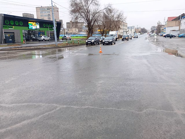 В Оренбурге на регулируемом перекрестке сбили мужчину