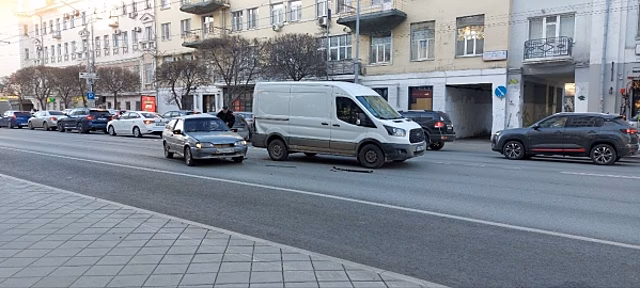 В Екатеринбурге на улице Малышева произошло громкое ДТП