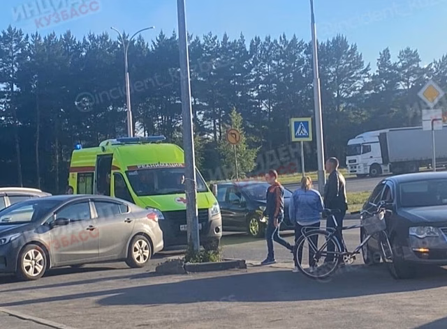 ДТП с участием велосипедиста произошло в Кемерове