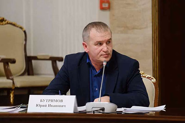 Незадержанному директору УКС избрали меру пресечения: что вменяют Юрию Бутримову