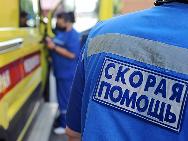 Под Нижним Новгородом водитель Audi протащил инспектора ДПС на багажнике