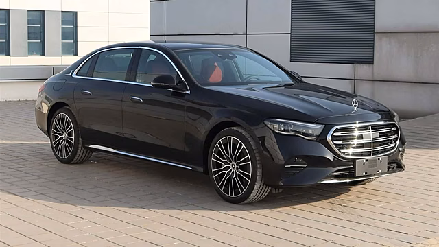Mercedes E-Class L 2024 года для КНР щеголяет удлиненной колесной базой на официальных фото