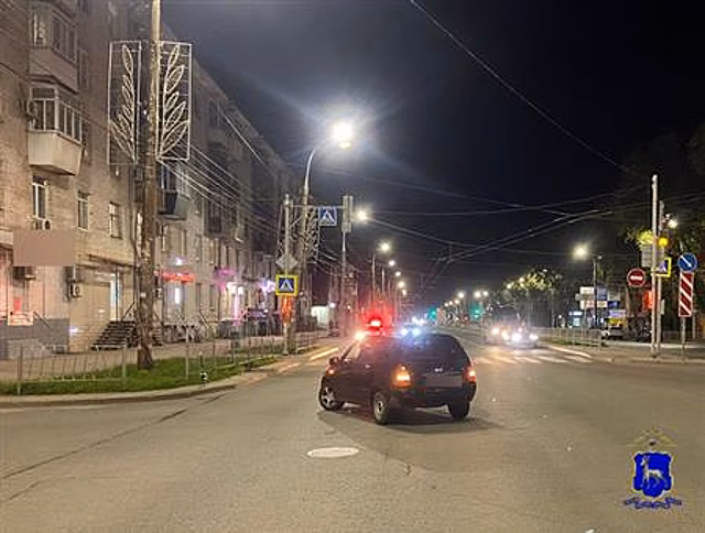 В Самаре под колеса Lada Kalina попал пешеход
