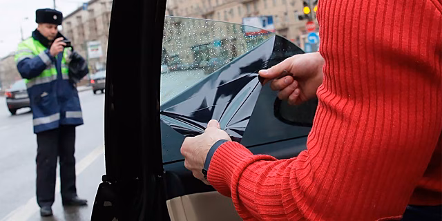 Двух любителей тонировок арестовали на 5 суток в Саратове
