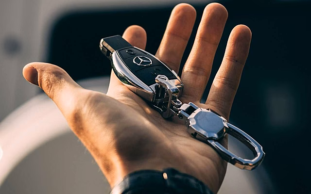 Mercedes прекратит выпуск двух моделей: они популярны в России