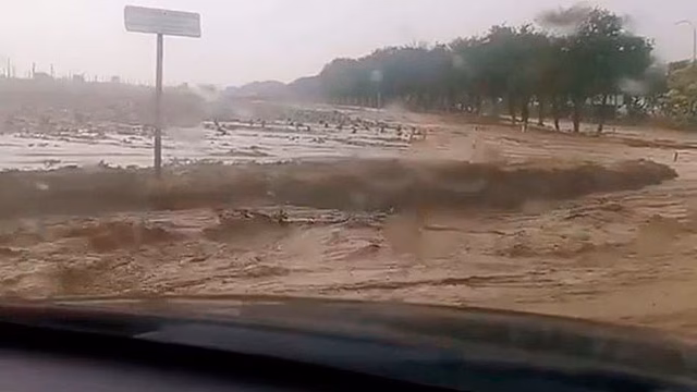Бушующий поток воды: кадры последствий мощных ливней в Краснодарском крае