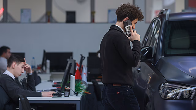 В России резко упали продажи новых автомобилей