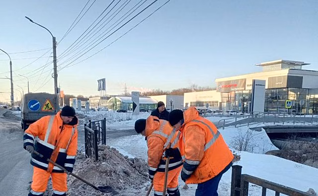 По просьбам курян власти привели в порядок улицы Ломакина и Карла Маркса