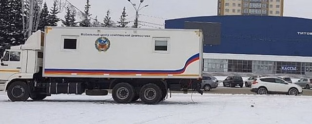 В центре Барнаула прививку от коронавируса можно сделать в мобильном пункте