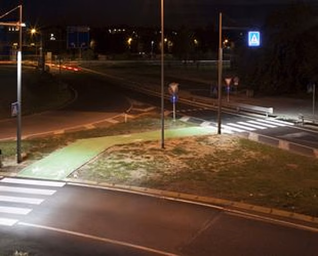 В 4 районах города на пешеходных переходах появятся «Умные светильники» от «Ленсвета»