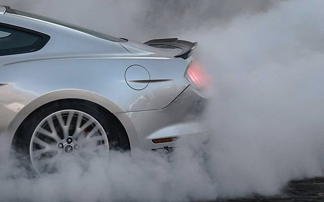 Штраф 20 тысяч рублей за «шумный» автомобиль?! Мнение эксперта