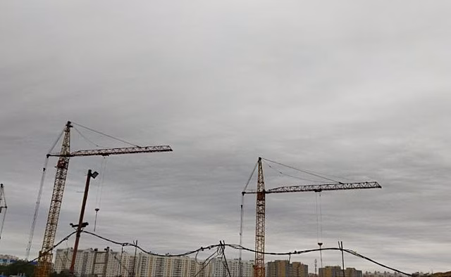 Курский губернатор назвал проблемные стройки региона