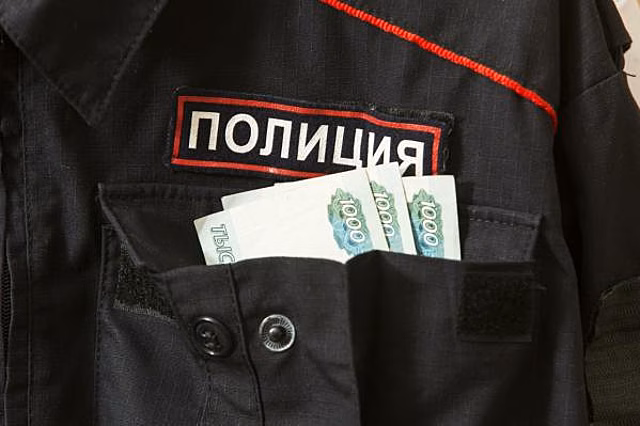 Общественники показали последствия попыток дать взятку полицейским