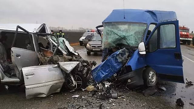 Четверо из восьми пострадавших в ДТП на Алтае переведены в краевую больницу в Барнауле