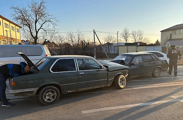 Автотравма и сотрясение мозга: в Армавире за день в двух авариях пострадали две девочки