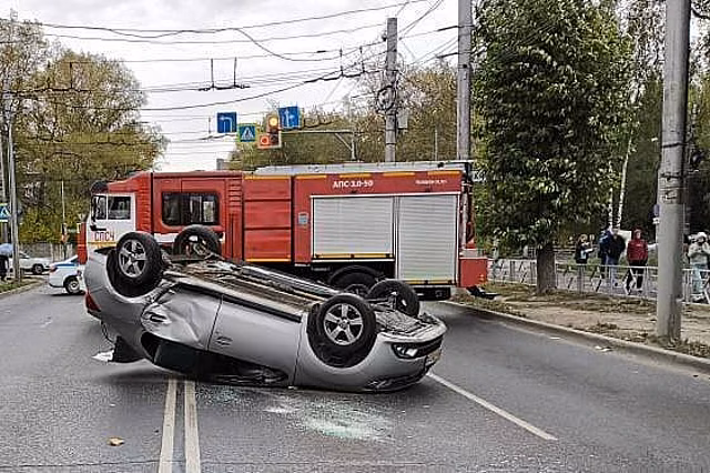 В Кирове в ДТП пострадали два человека
