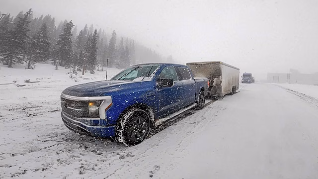 Предсерийные пикапы Ford F-150 Lightning Tow прошли буксировочные испытания в сложнейших условиях