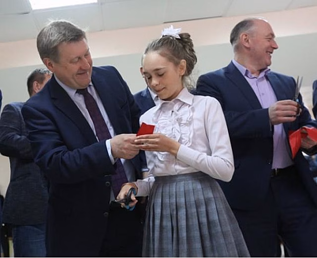 Для школьников Новосибирска сделали бесплатный проезд на каникулах