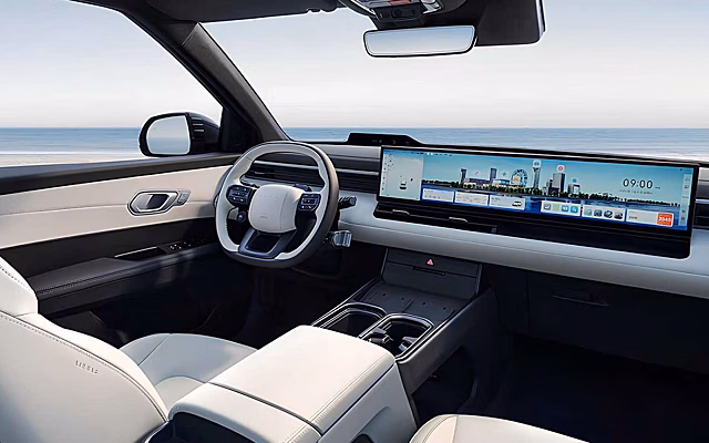 Hyundai объявила старт продаж электрического кроссовера Elexio EO