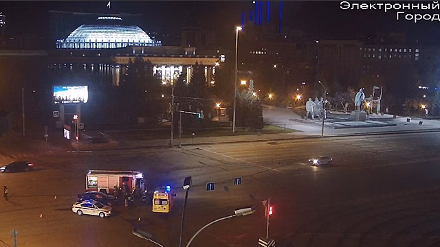 В Новосибирске 5 экипажей ГИБДД гонялись за УАЗом по ночным улицам в центре