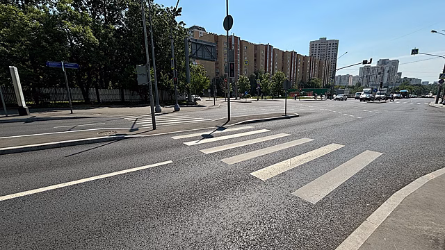 На Беломорской улице обновили асфальтобетонное покрытие