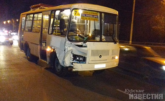 В госавтоинспекции сообщили о подробностях аварии на улице Энгельса в Курске