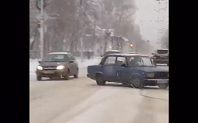 В Рязани засняли опасного дрифтера на ВАЗ