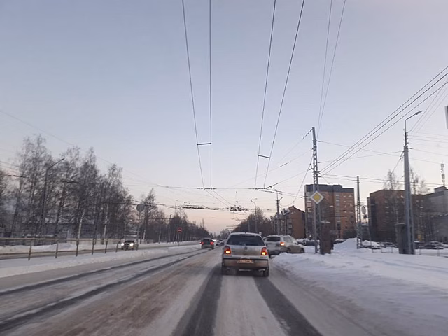Изменилась схема движения на перекрестке Варкауса-Московская