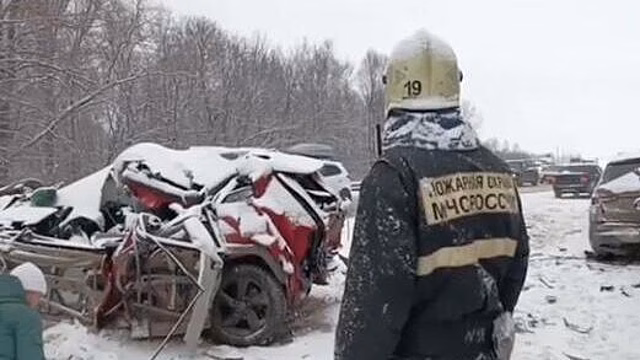 Гигантская пробка образовалась на Симферопольском шоссе