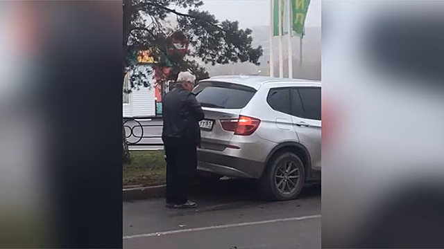 Пьяный судья устроил ДТП под Ростовом и скрутил номера на глазах у очевидцев