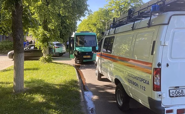 В Железногорске в тройном ДТП пострадали две 17-летние девушки