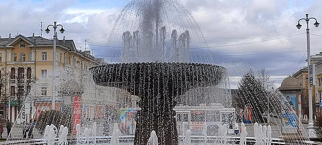 Фонтаны Орла запускают после зимы