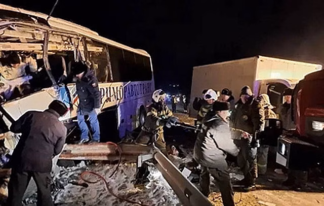 Число госпитализированных после ДТП с автобусом в Приморье выросло до шести