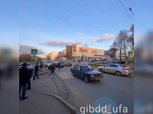 В Уфе водитель легковушки сбил двух школьников на «зебре»