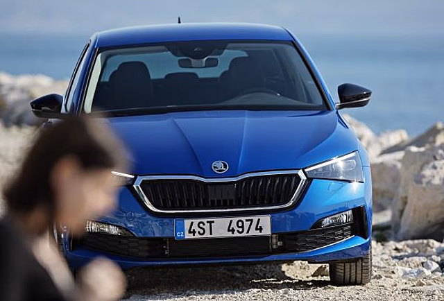 Новый Skoda Scala 2022: характеристики, комплектации и цены нового хетчбэка, доступного в РФ