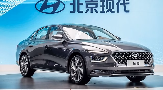 Hyundai показал седан Mistra специально для рынка Китая, который встал на ступеньку ниже Sonata