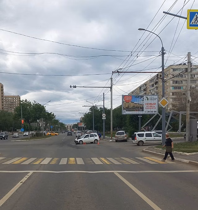 В Оренбурге в ДТП на перекрестке улиц Чкалова и Уральской пострадала женщина и ребенок